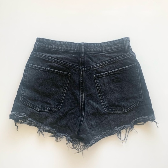 Zara Shorts - Picture 2 of 3